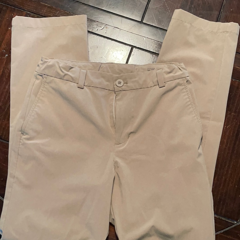 Vineyard vines boys performance size 16